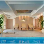 מלון דירות Marino Mar Boutique Apartments, Sauna & Wifi Inclusive