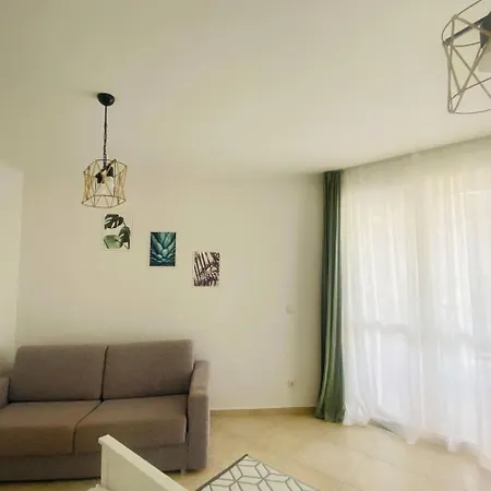 Marino Mar Deluxe Studios, & Indoorpool Inclusive מלון דירות