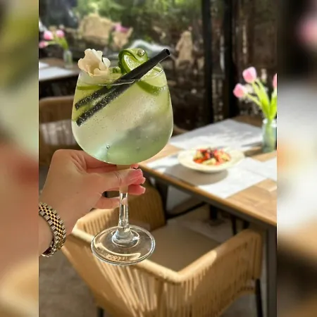 Marino Mar Deluxe Studios, & Indoorpool Inclusive Sunny Beach