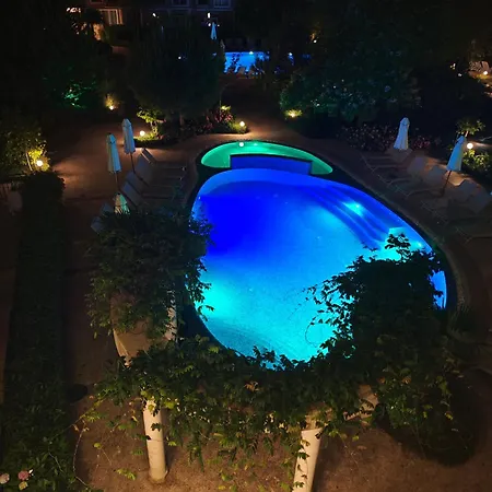 Apartahotel Marino Mar Boutique Apartments, Sauna & Wifi Inclusive 3*