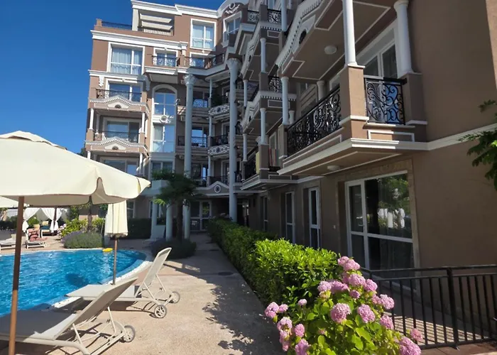 Marino Mar Boutique Apartments, Sauna & Inclusive アパートホテル サニービーチ