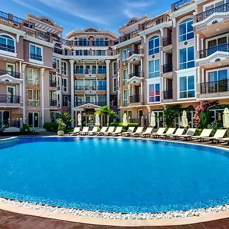 Marino Mar Deluxe Studios, & Indoorpool Inclusive