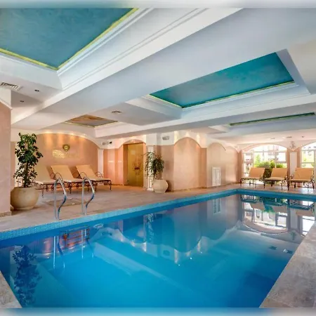 Marino Mar Deluxe Studios, & Indoorpool Inclusive Apart Otel 3*